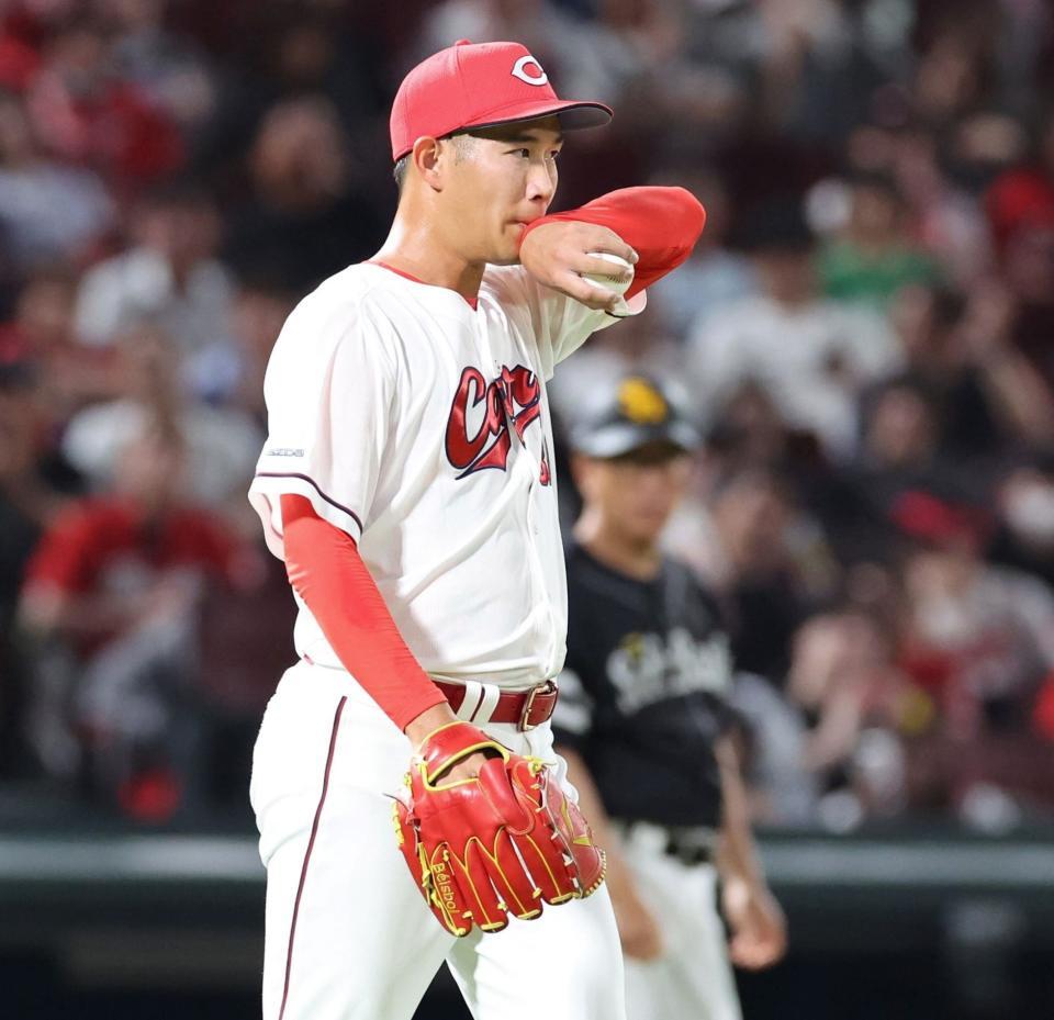 　９回、失点を重ね、厳しい非常の長谷部（撮影・市尻達拡）