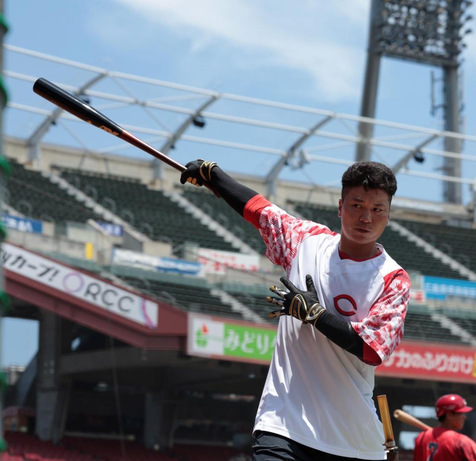 　打撃練習をする大盛（撮影・市尻達拡）