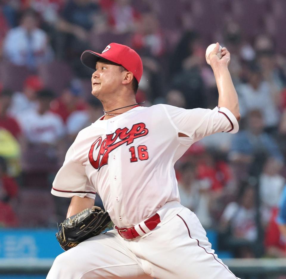 　力投する先発の森（撮影・市尻達拡）