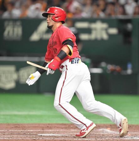 　４回、バットを折られ三ゴロに倒れた未包（撮影・開出牧）