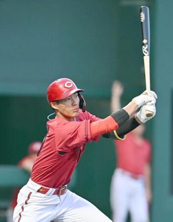 広島・二俣 フォーム見直し スイングまでの“横の時間”で球見極める