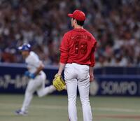 　５回、ボスラーに右越えソロを許す森下（撮影・市尻達拡）