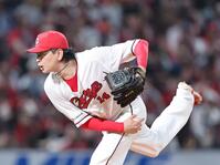 　先発し、力投する大瀬良（撮影・市尻達拡）