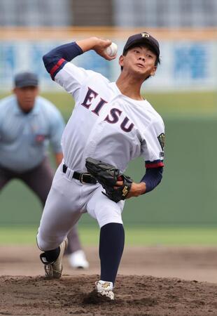 広島商戦に先発し力投する、プロ注目の英数学館エース・藤本勇太（撮影・市尻達拡）