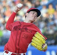 　ヤクルト打線に立ち向かう森下（撮影・佐藤厚）