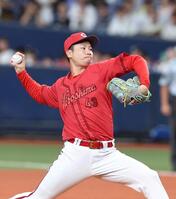 　７回から登板する島内（撮影・北村雅宏）