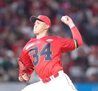 　２番手で登板し、力投する高橋（撮影・市尻達拡）