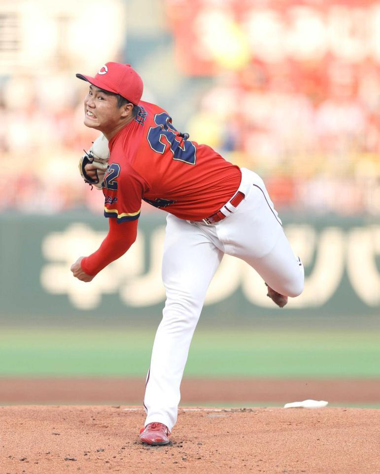 　特別ユニホームを着て先発し、力投する高（撮影・市尻達拡）