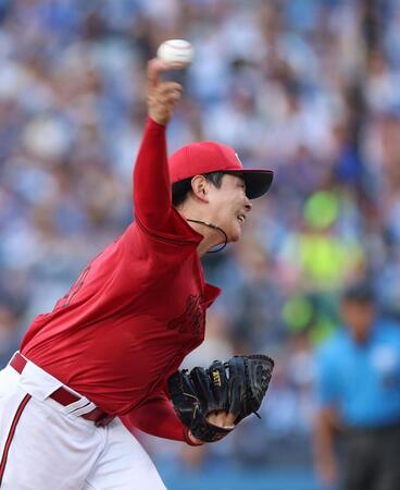 　力投する大瀬良（撮影・金田祐二）