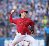 　力投する大瀬良（撮影・金田祐二）