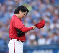 　２回、蝦名に同点２ランを浴び厳しい表情の大瀬良（撮影・金田祐二）