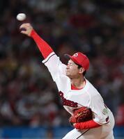 　１回無失点と好投する島内（撮影・市尻達拡）