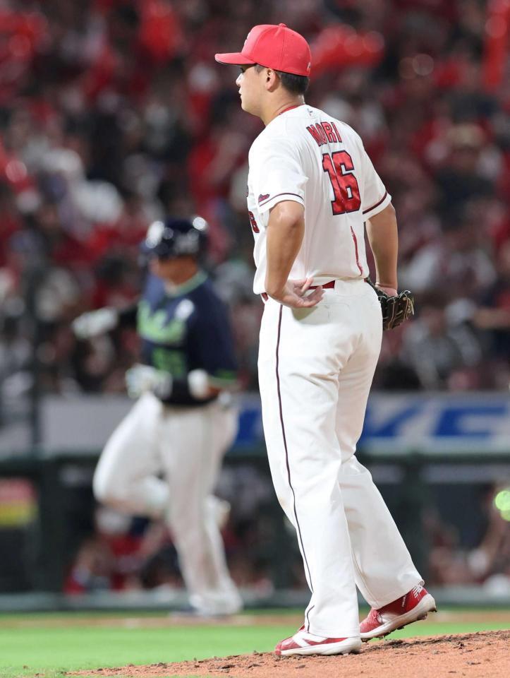 　７回、村上に勝ち越しソロを許す森