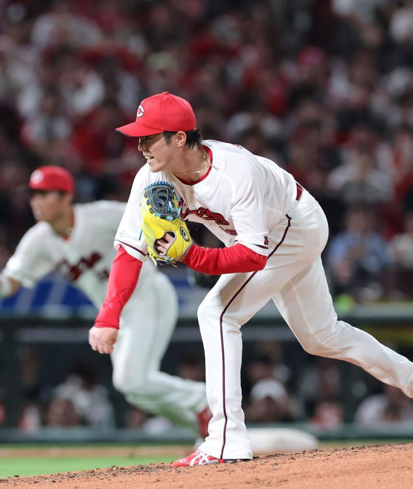 　６回、ピンチで力投する森下（撮影・市尻達拡）