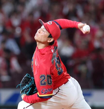 　１回無失点と好投する栗林（撮影・市尻達拡）