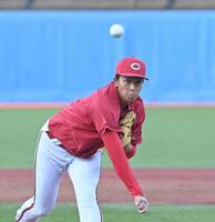 　力投する常広（撮影・園田高夫）