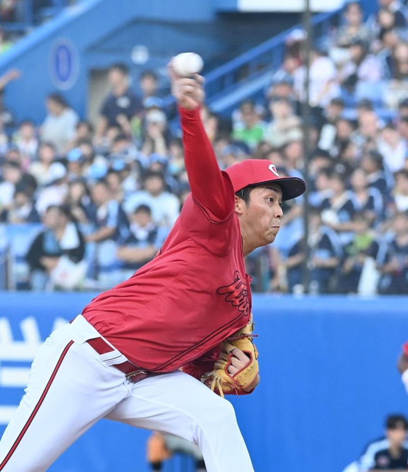 　力投する常広（撮影・園田高夫）