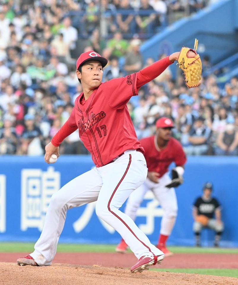 　力投する常広（撮影・園田高夫）