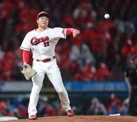 　５回、けん制で知野を二塁タッチアウトにする高（撮影・市尻達拡）