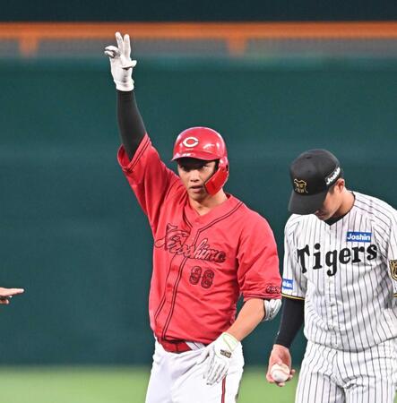 今も“甲子園のヒーロー”広島・中村奨成 先制演出&奮闘マルチ