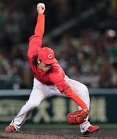 ５回を無失点に抑える鈴木（撮影・田中太一）