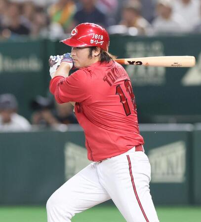 　６回、安打を放つ床田（撮影・石井剣太郎）