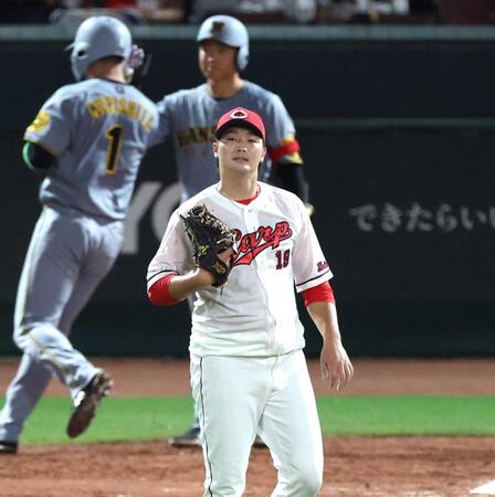 　６回、木浪に勝ち越しとなる適時打を浴びる床田