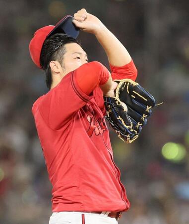 　３回、オスナに適時打を許した床田（撮影・石井剣太郎）