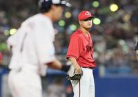 　２回、山田（左）に本塁打を許した森（撮影・石井剣太郎）