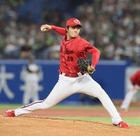 　力投する益田（撮影・石井剣太郎）