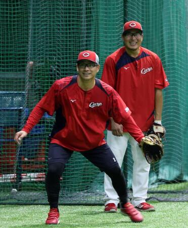 【写真】広島　今季最終戦で“タナキク”復活！ファン大歓声　１番・田中、２番・菊池は４年ぶり