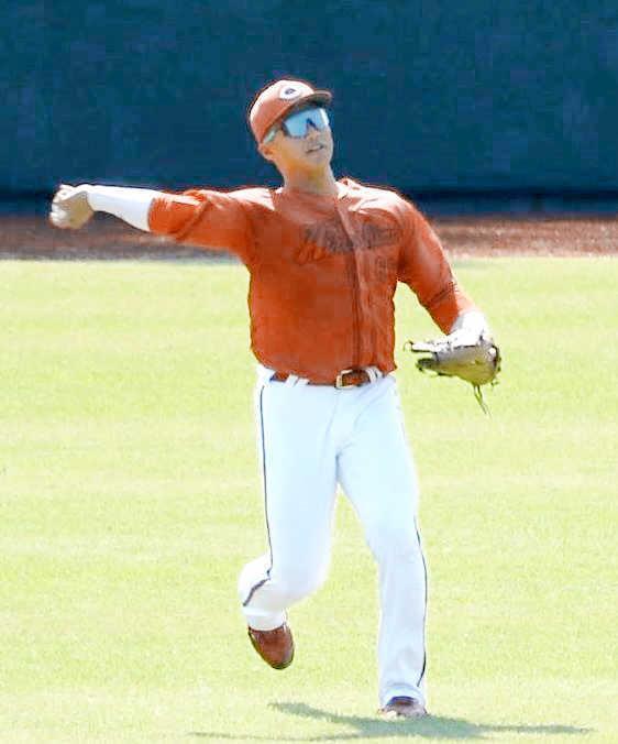 　左翼守備に就いた内田