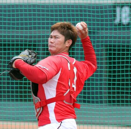 広島・坂倉が苦悩告白　「イップス」じゃない　大きかった右手中指骨折の影響