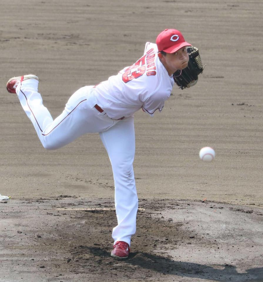 　４安打完封勝利を挙げた岡本