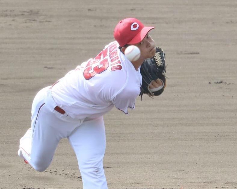 　４安打完封勝利を挙げた岡本