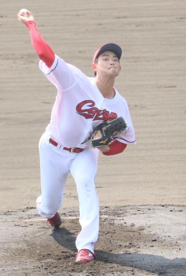 　４安打完封勝利を挙げた岡本