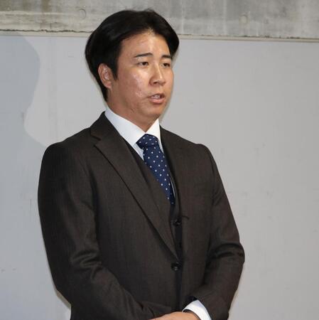 　戦力外通告を受けた山足