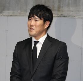 広島　戦力外通告の磯村嘉孝が現役引退表明「皆さんのおかげで１５年間、野球をやることができた」