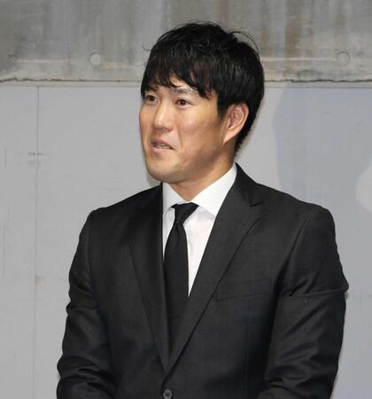 広島・磯村が現役引退 カープ一筋15年「本当に野球センスがなくて、こんなにもできると」 山足、韮沢、名原も戦力外