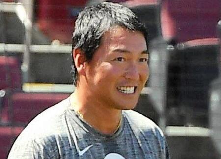 【写真】広島ＯＢが引退の長野久義氏と食事会「いつお会いしてもジェントルマン。何だこの方は」