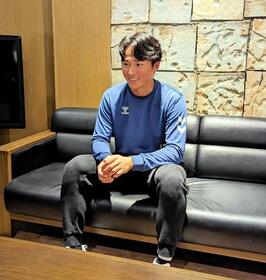 広島　佐々木泰が初の契約更改で２００万増の１８００万円でサイン　昇給も「今の生活と変えずに頑張りたい」