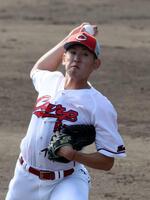 　３回無失点と好投した遠藤（撮影・市尻達拡）