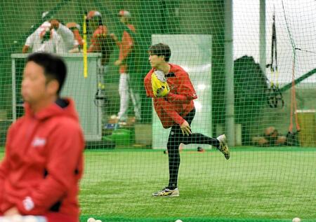 広島・森下「もう大丈夫」　右肩炎症でリハビリ組調整もすでにブルペンで傾斜使った投球再開　１４０キロマーク