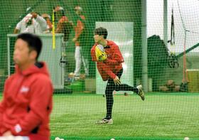 広島・森下「もう大丈夫」　右肩炎症でリハビリ組調整もすでにブルペンで傾斜使った投球再開　１４０キロマーク