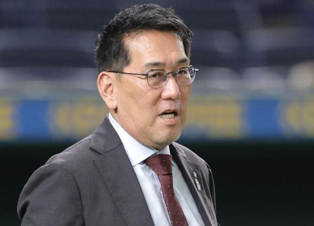 元カープ野村謙二郎氏が豪華すぎるレジェンド4ショットで「地元凱旋