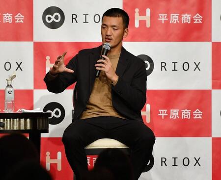 　トークショーに参加した矢野（撮影・畠山賢大）