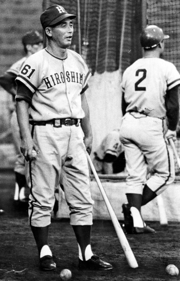 　コーチ時代の藤村隆男さん＝６６年８月