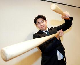 広島ドラ１・平川蓮「昨季５位は最下位ですか？」　自称「宇宙人」は大物感全開「長打も勝負強い場面でも打てるとアピールしたい」