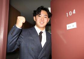 広島・ドラ１平川「がむしゃらにやりたい」　苦行完遂の住職から色紙「人生生涯小僧の心」　小園、森下ら使用の出世部屋