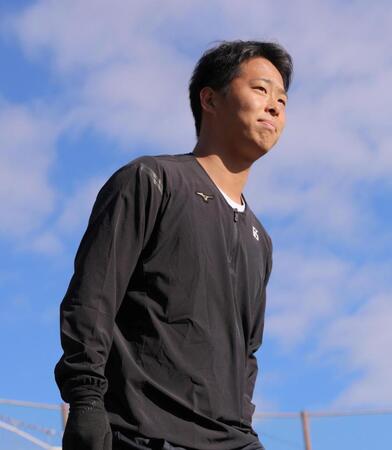 　練習に向かう玉村（撮影・北村雅宏）